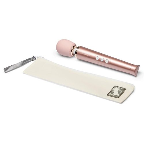 le wand petite massager rose gold 01